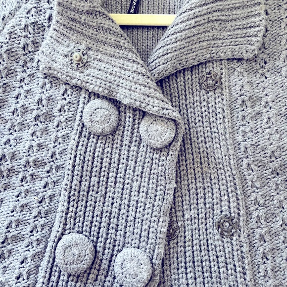 Knit crop sweater - Picture 4 of 5